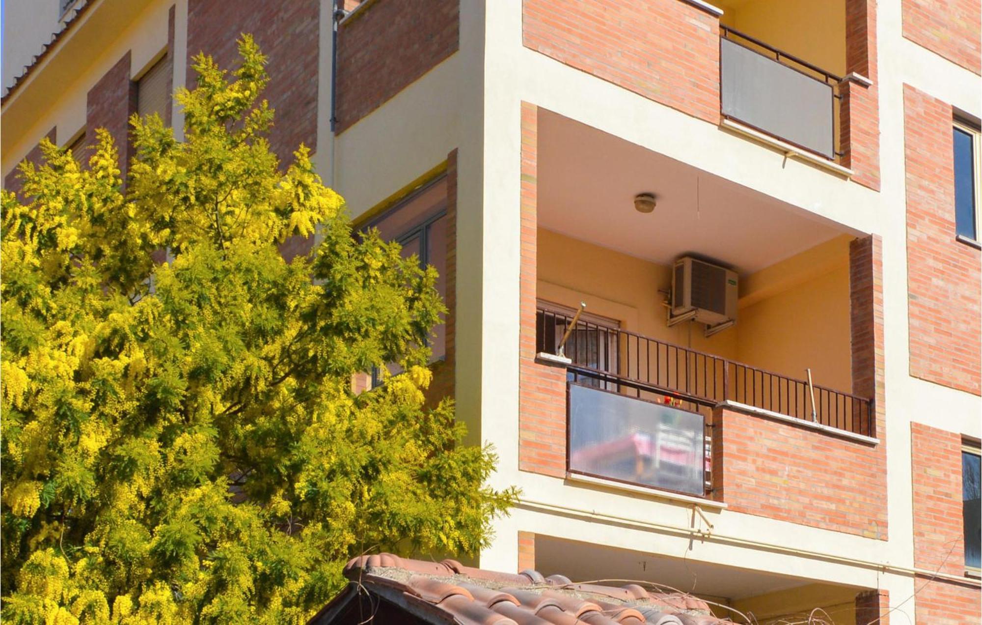 Gorgeous Apartment In Ladispoli Rm With Wifi Exterior foto